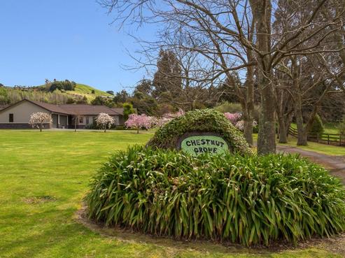 1 Chestnut Grove, Acacia Bay