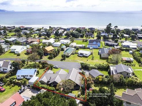 108 Winslow Place, Matarangi