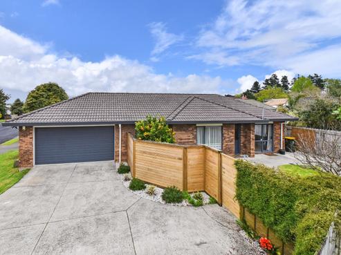 5 Carnoustie Drive, Wattle Downs