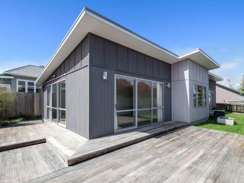 2/54 Arthur Crescent, Hilltop