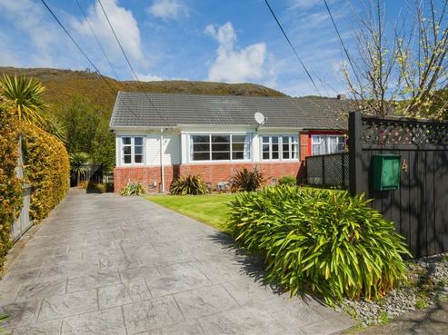 54 Waddington Drive, Naenae