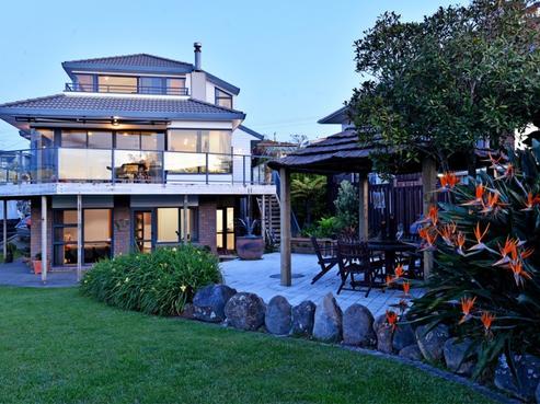 6 De Luen Avenue, Tindalls Beach