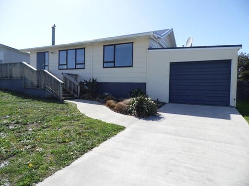 11 Taonui Street, Waitarere Beach
