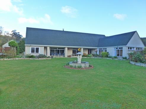 852 Waihola Highway, Waihola