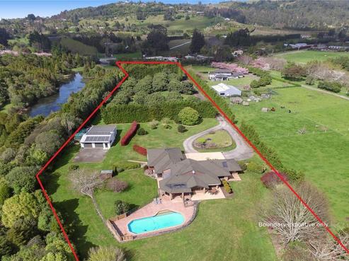 10 Loop Road, Te Puna