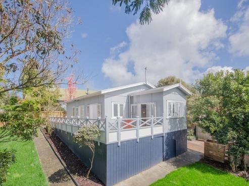 76A Kaurilands Road, Titirangi