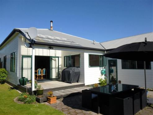 438 Main South Road, Paroa