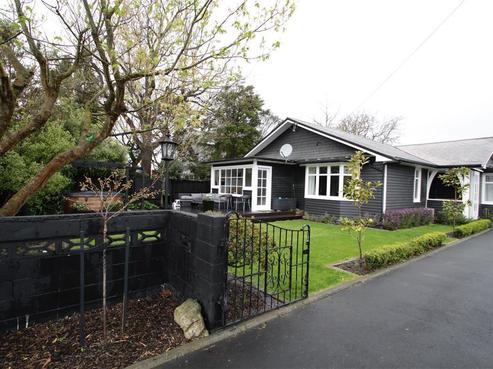 12 Hendon Street, Edgeware