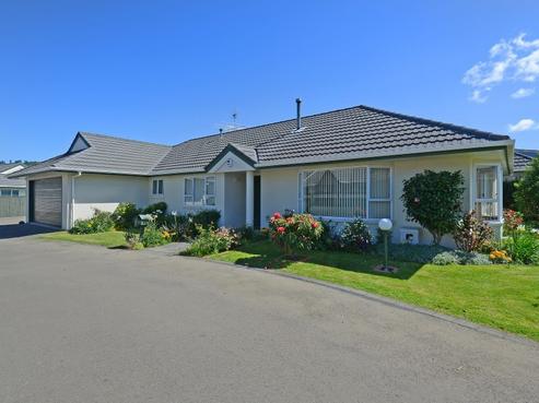 16 Millwood Place, Silverstream