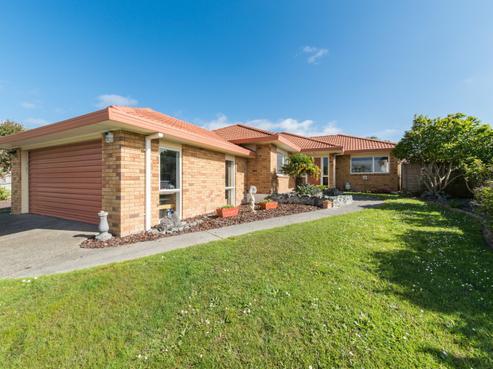 69 Kath Hopper Drive, Orewa
