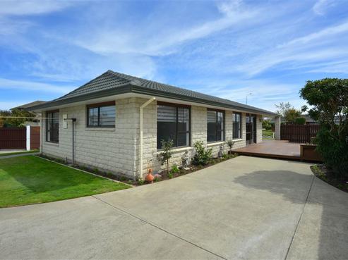 2 Sayers Crescent, Ilam