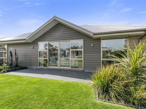 27 Little Oaks Drive, Yaldhurst