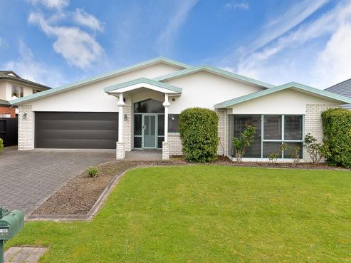 23 Huntington Drive, Huntington