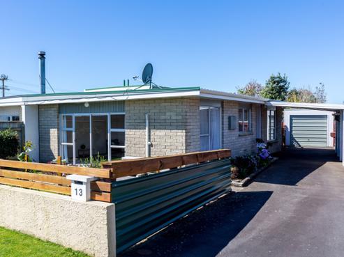 13 Barrett Road, Whalers Gate