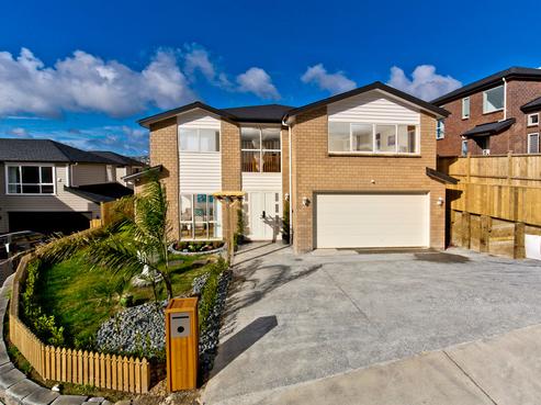 44 Golden Morning Drive, Albany Heights