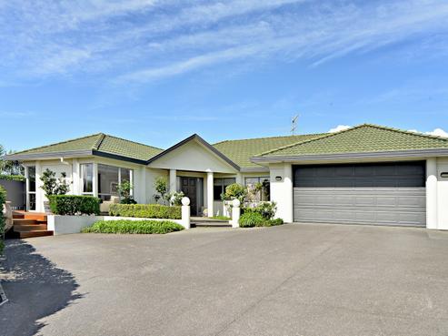 46 Meadowland Drive, Somerville