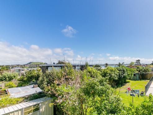 2/32 The Boulevard, Sunnyhills