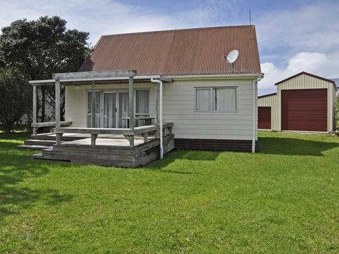 10 Norfolk Place, Tairua