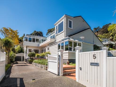 5 Taumaru Avenue, Lowry Bay