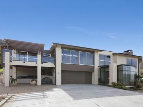 1 Hyllton Heights, Lyttelton