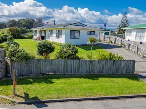 40 Moana Street, Otaki Beach