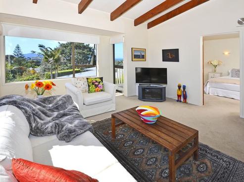 3/3 Peter Terrace, Castor Bay