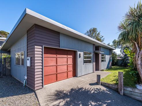 13A Weggery Drive, Waikanae Beach