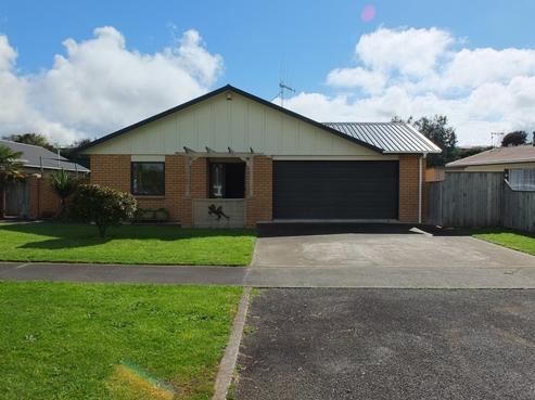 15 Reeve Street, Foxton