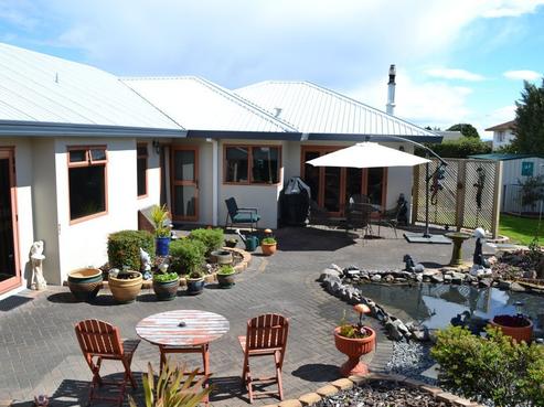 14 Balmoral Drive, Hilltop