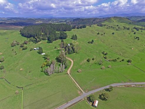 168 Happy Valley Road, Mangamuka
