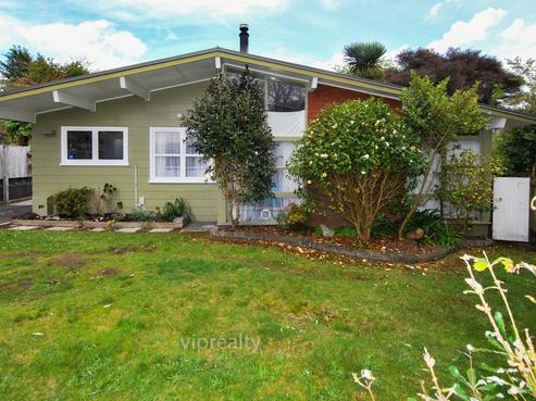 72 Pandora Avenue, Sunnybrook