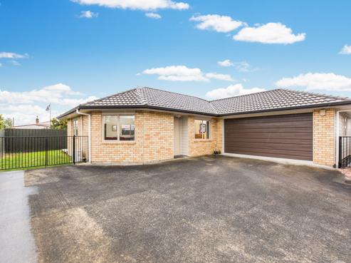 8A Landscape Road, Pukekohe
