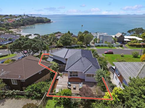 2/10 Bournemouth Terrace, Murrays Bay