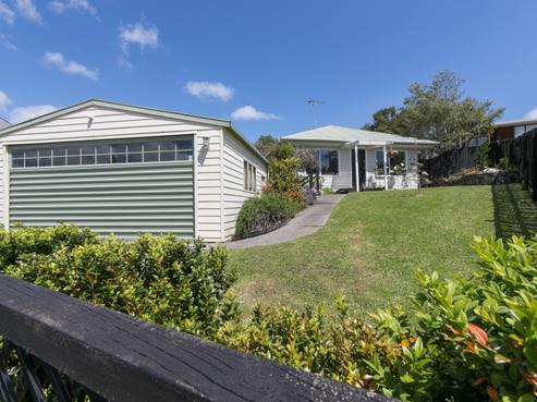 8 Clarion Place, Glendene