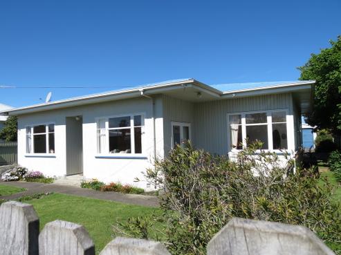 18 Panama Street, Martinborough