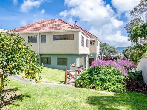 6 Manly Street, Paraparaumu Beach