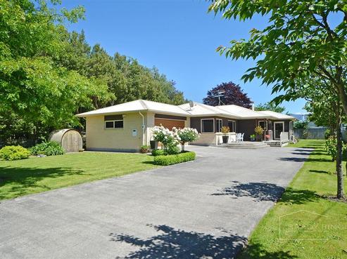 2435 State Highway 2, Greytown