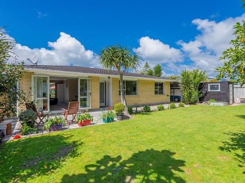 15A Nimmo Avenue West, Waikanae