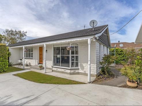 24B Heaphy Place, Casebrook