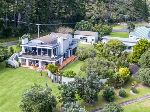 114 Omara Place, Matarangi