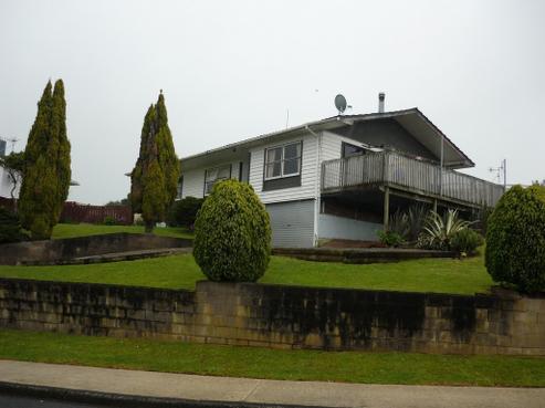 18 Ogle Crescent, Kamo