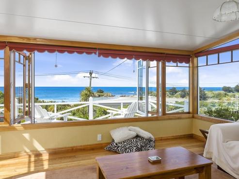 984 Brighton Road, Brighton