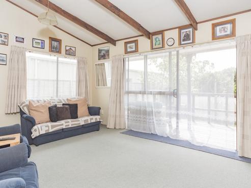 2/206 Annesbrook Drive, Wakatu