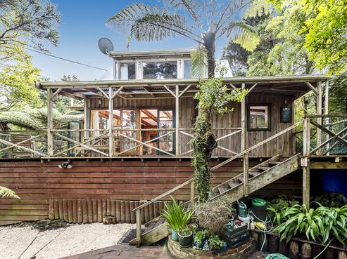 52 Upland Road, Huia