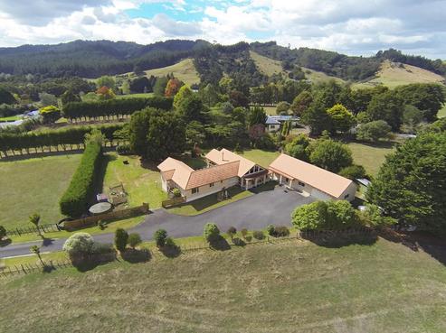 72 Main Road, Kauri