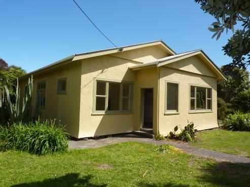 11 Main Road, Hector