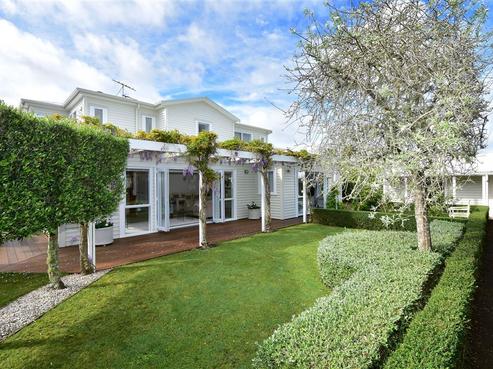 10 Waru Nui Court, Orewa