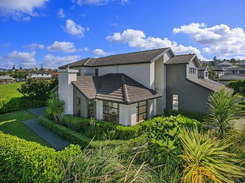2 Ballymore Drive, Pinehill