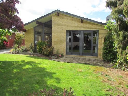 40 Miller Avenue, Allenton