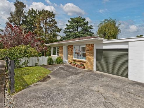 2/24 Battenburg Place, Torbay